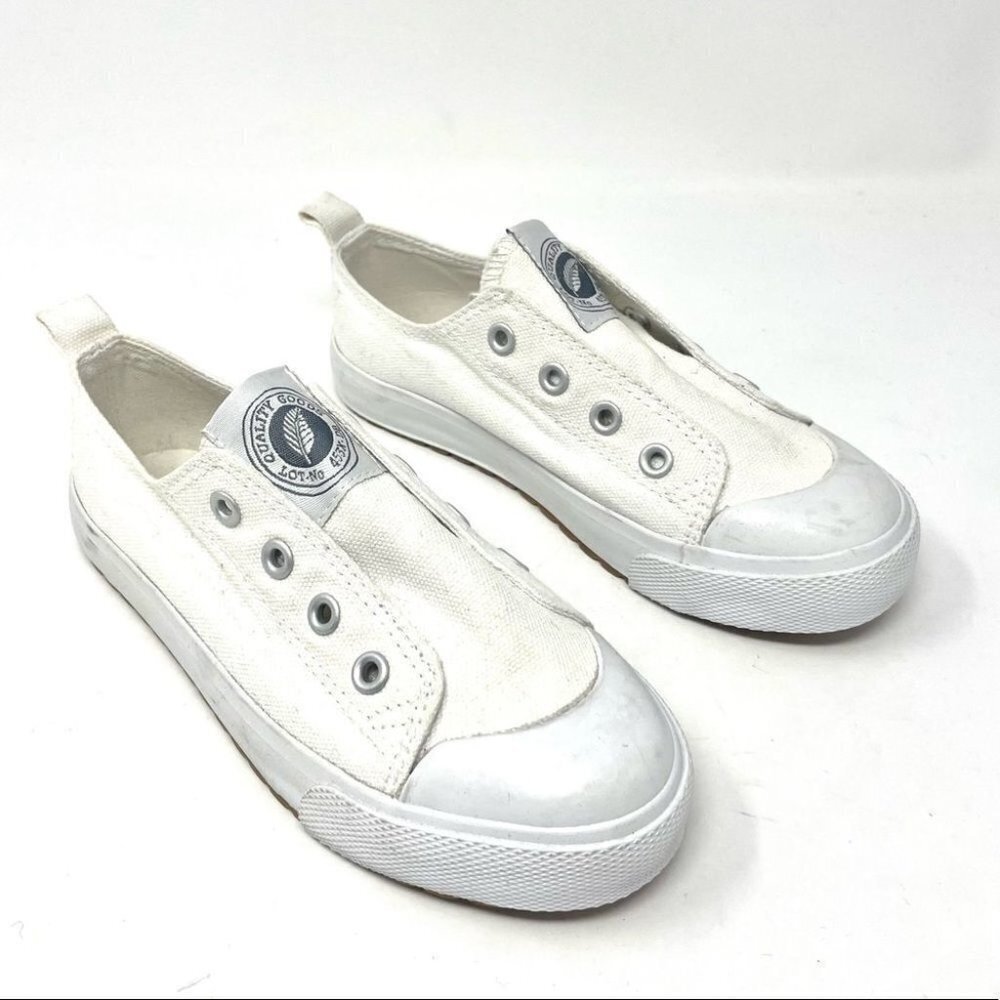 H&M Kids White Laceless Plimsolls Size 11.5